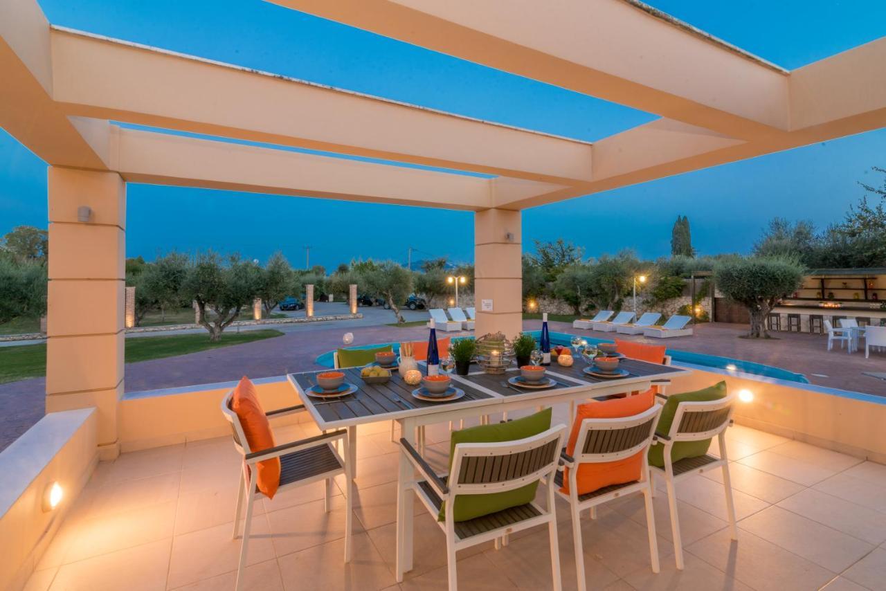 Astarte Villas - Istar Villa With Tennis Court Makhairadhon Exterior photo